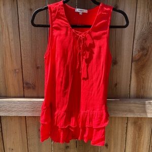 RO & DE • red flowy tank